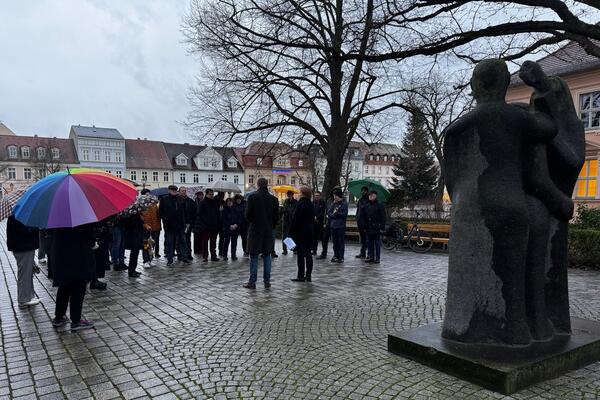 Auschwitz-Gedenken Schulplatz OdF